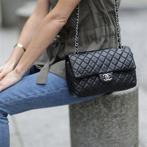 how much does a classic chanel bag cost